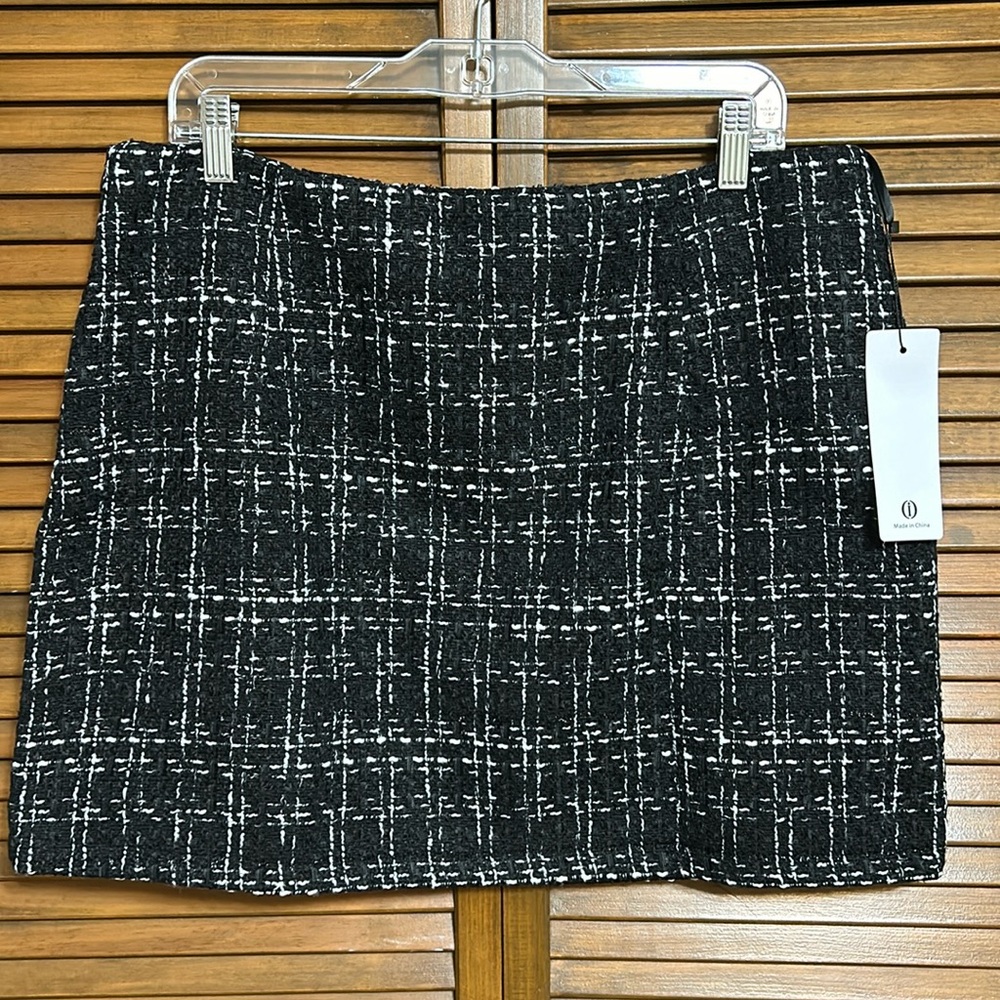 NWT Ylingjun Black & White Wool Tweed Mini Skirt Size XL